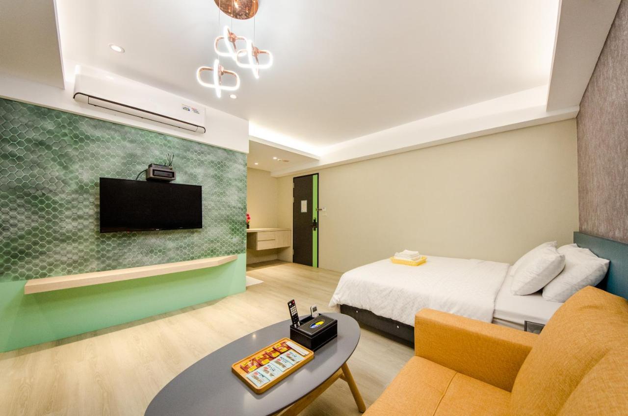 安尼赫時尚旅店 Anich Fashion Inn I 墾丁大街 I 親子遊戲區 I 停車位 Eksteriør billede